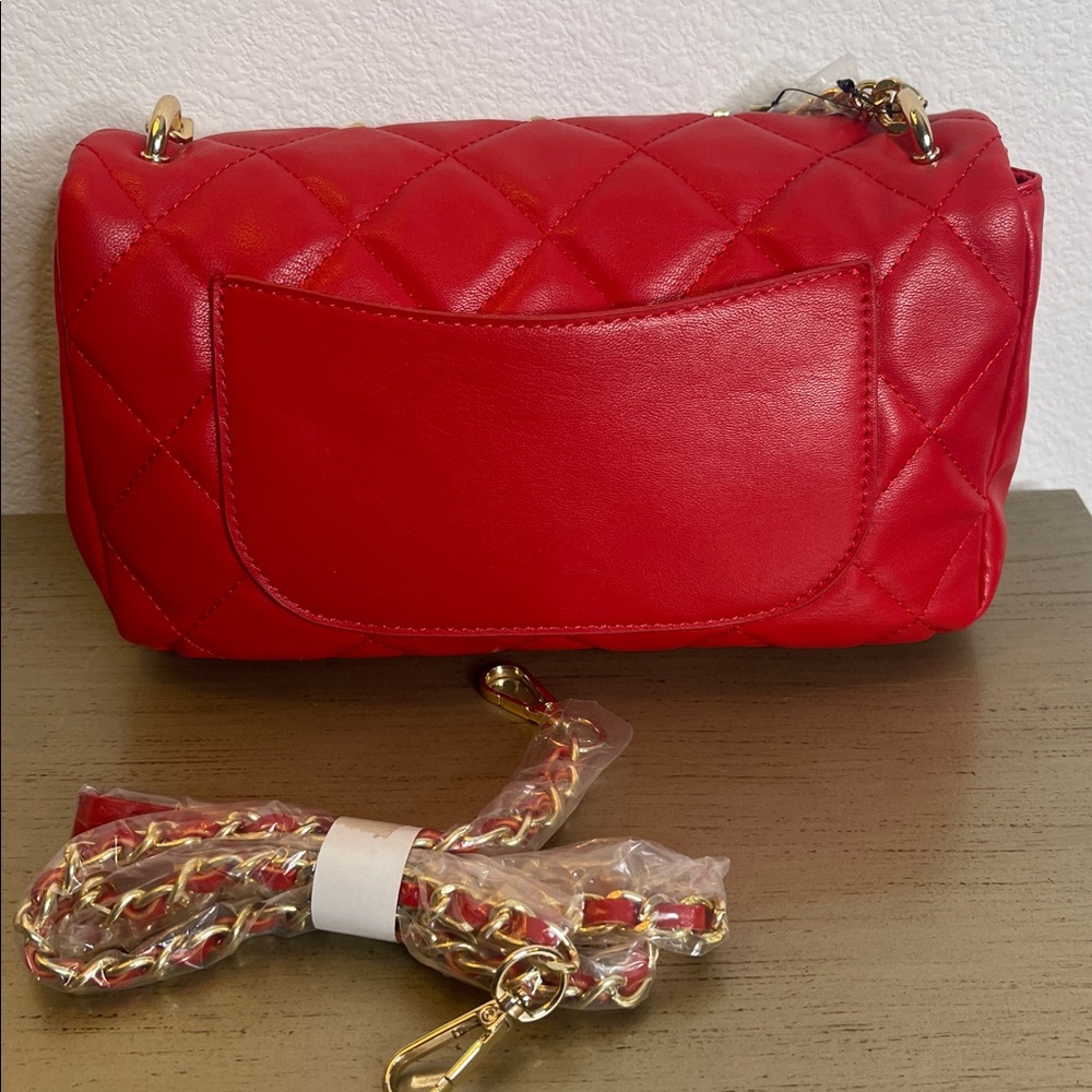Badgley Mischka Red Quilted Crossbody Bag - Picture 3 of 6